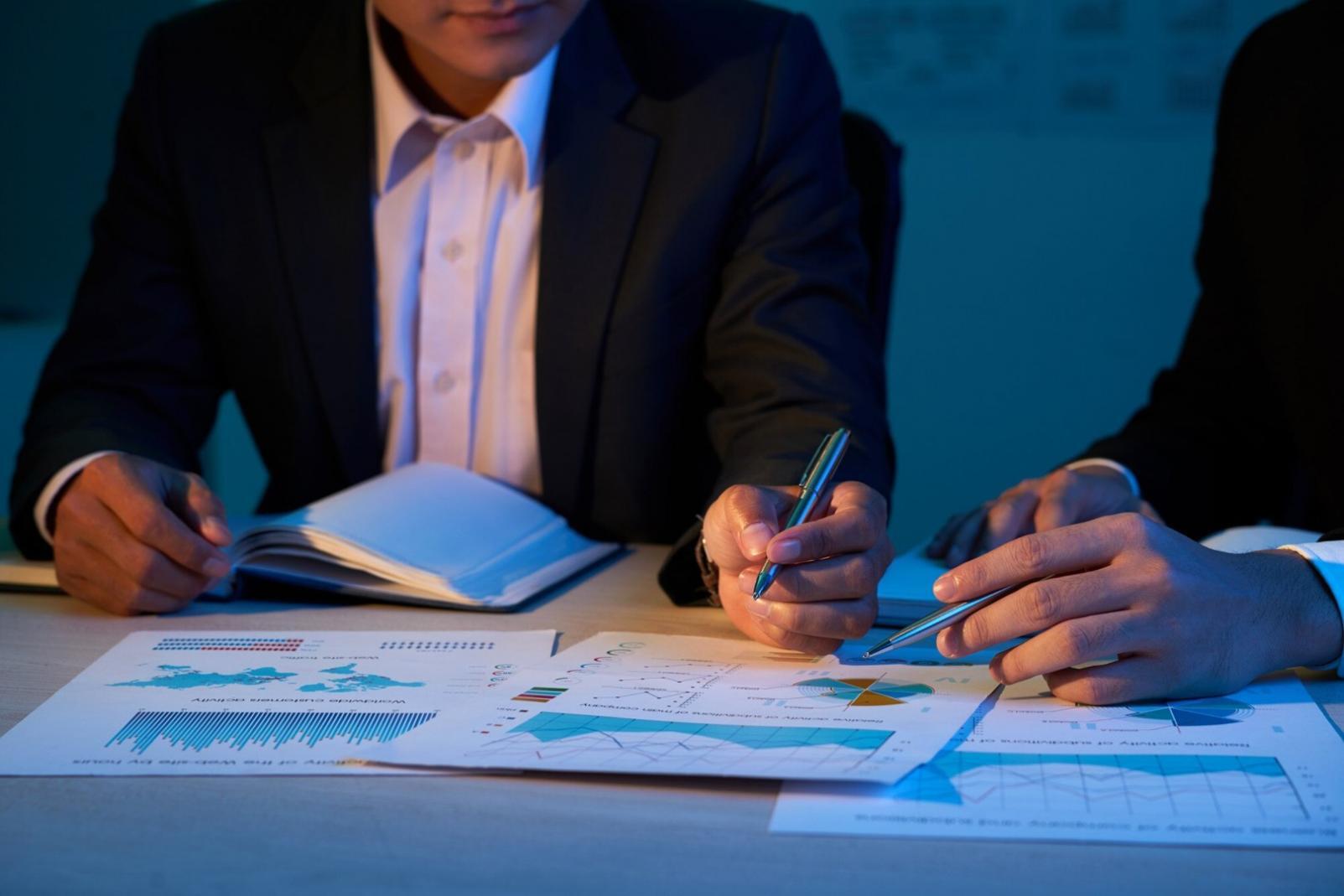 Travail d'équipe sur modèles financiers